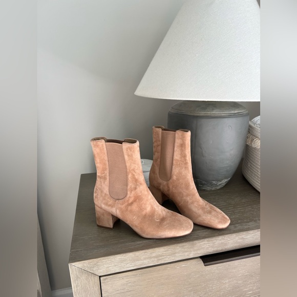 Ann Taylor light beige boots size 6.5 classic boot new - Picture 1 of 8